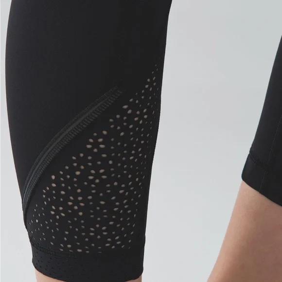 Lululemon Inspire Tight II - Picture 4 of 16